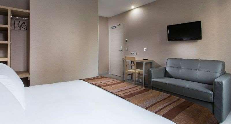 Hotel Des Pavillons Paris Rum bild