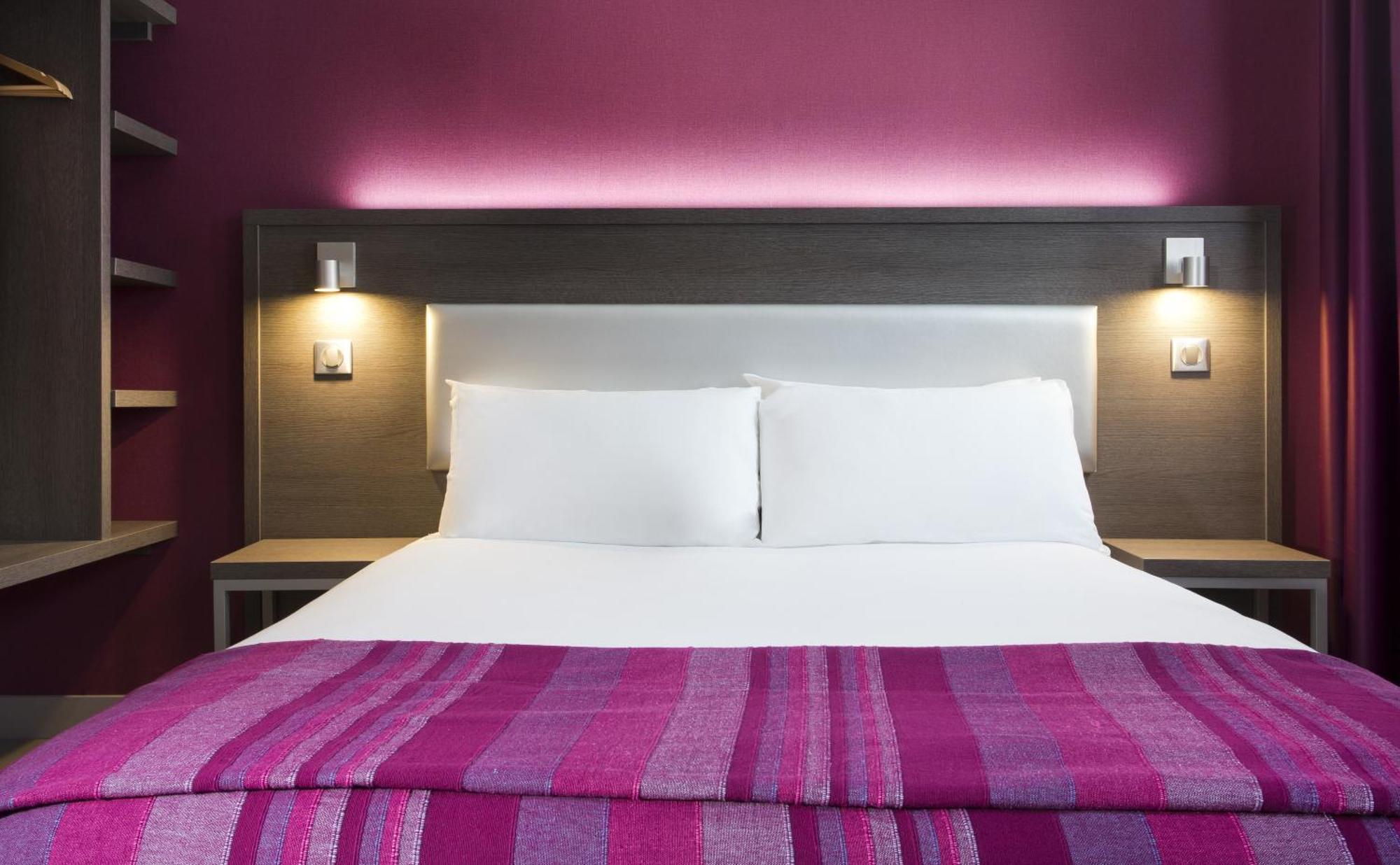 Hotel Des Pavillons Paris Rum bild